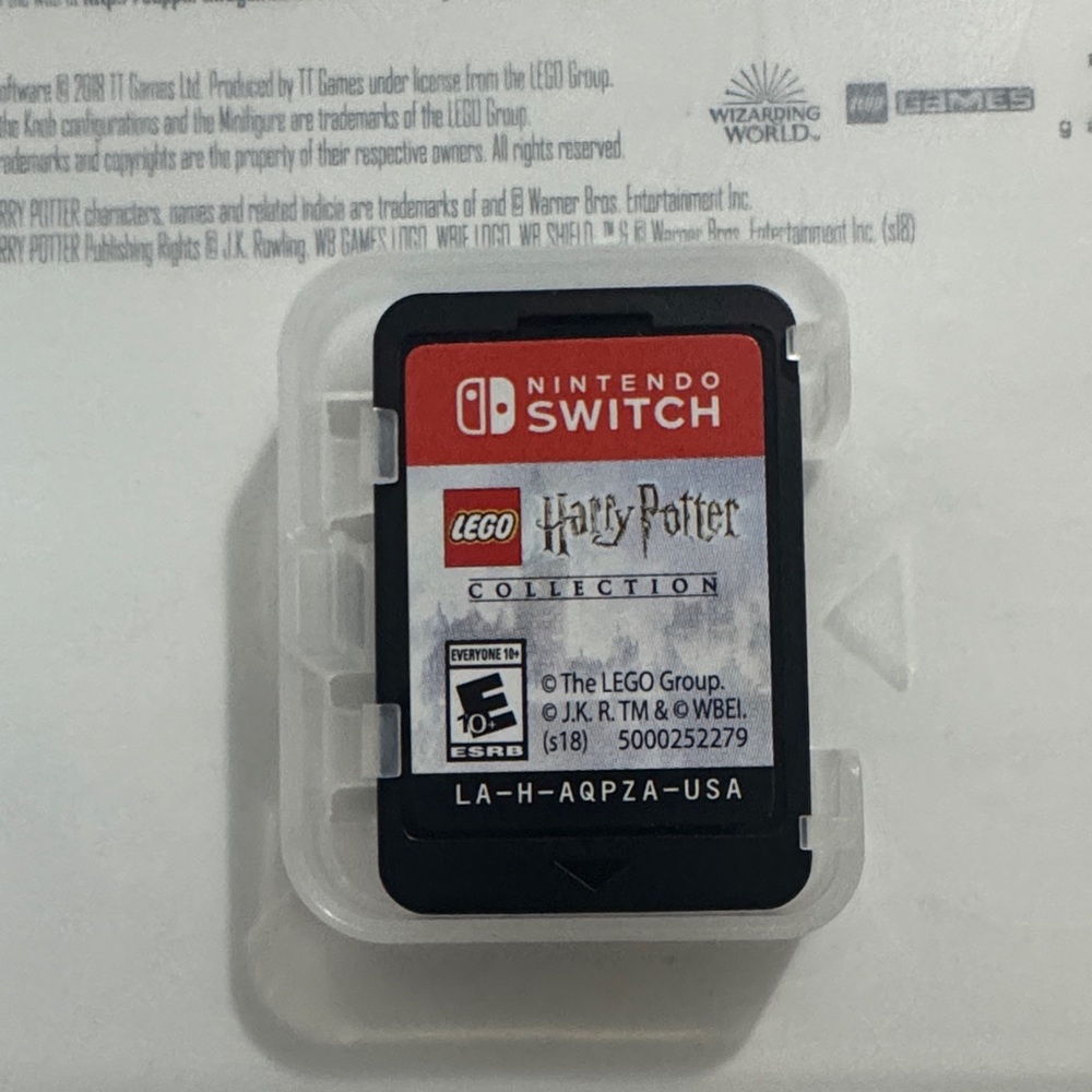 LEGO Harry Potter Collection for Nintendo Switch - Red and Blue - Picture 3 of 7